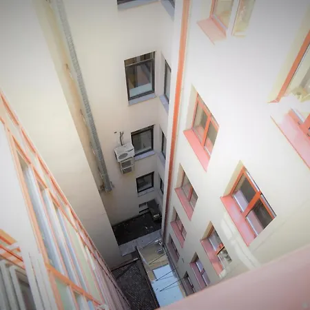 Quiet Old Town With Elevator Access Ryga
