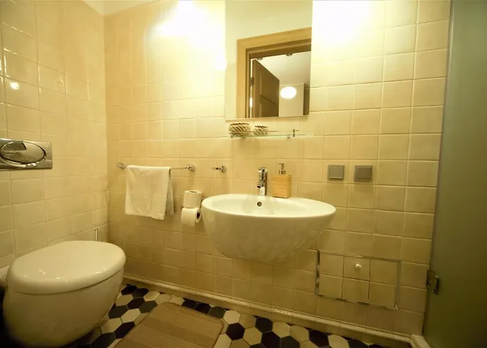 Quiet Old Town With Elevator Access Apartment Riga